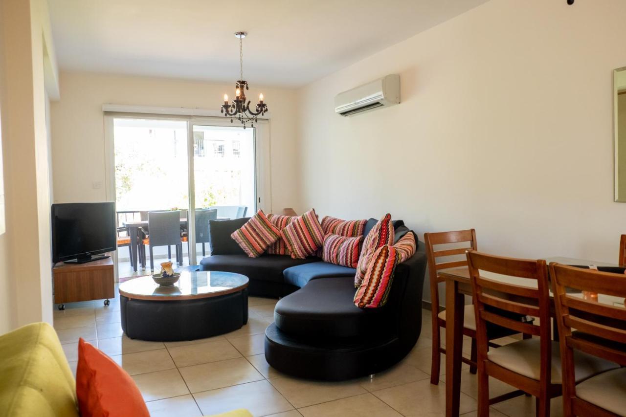 Stylish 2 Bedroom Apartment In Pegia Peyia Buitenkant foto